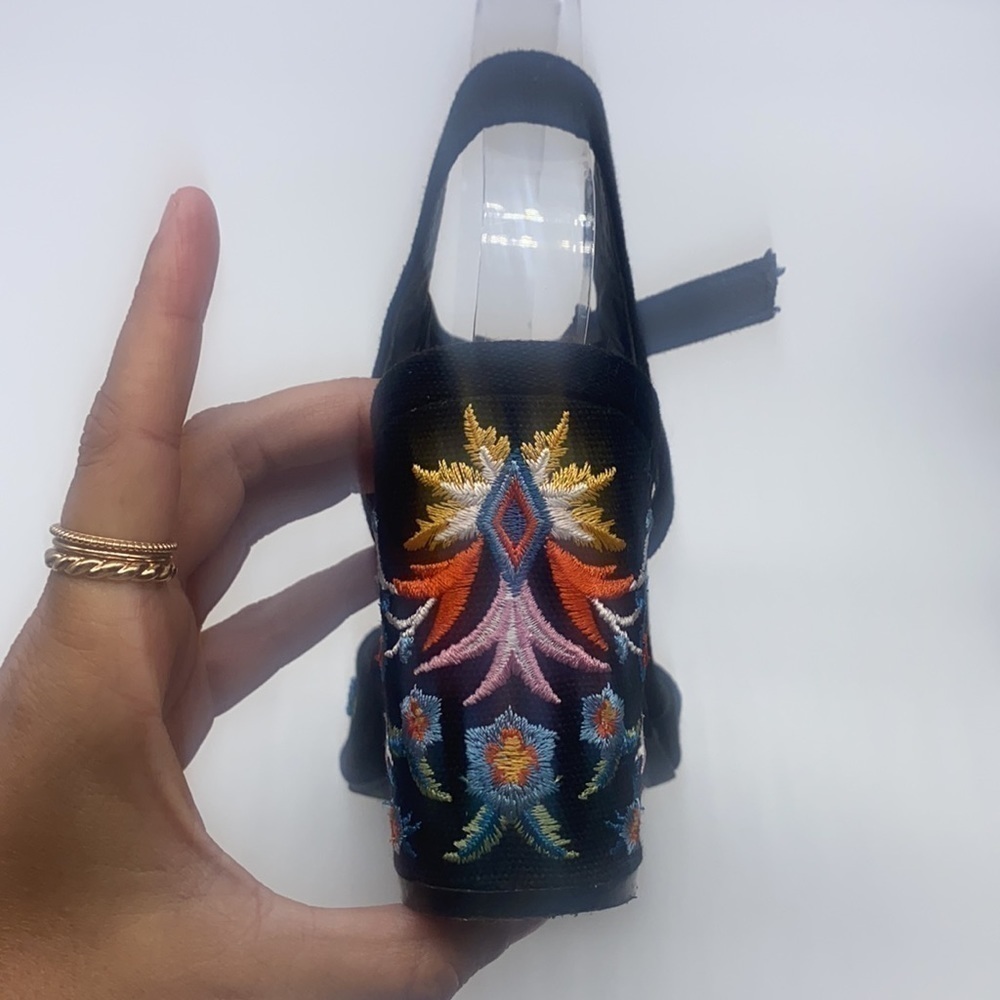 Rampage - Wynne Colorful Beaded Embroidered Embellished Peep Toe Heels Size 7 - Picture 6 of 16